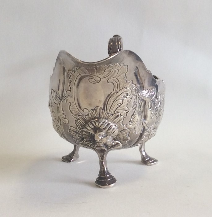 An 18th Century Irish silver sauce boat attractive - Image 2 of 4
