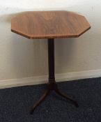 A Georgian mahogany veneered tripod table. Est. £3