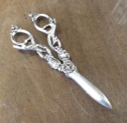 A pair of good quality silver plated grape scissor