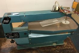 A Ferm FFZ-400N table saw.