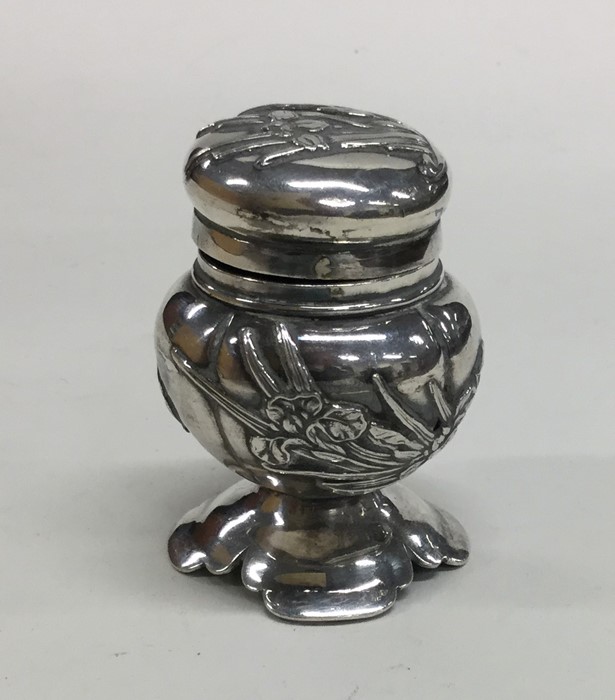 An unusual silver mustard pot of Japanese form. Ap