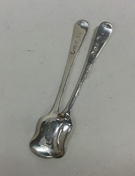 A pair of Georgian silver salt shovels. London. Ap - Image 2 of 2