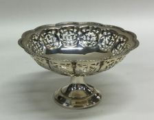 An Edwardian silver bonbon dish. Birmingham 1957.