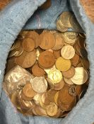 A bag of copper and commemorative coins. Est. £10