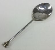 A 16th / 17th Century silver seal top spoon with g