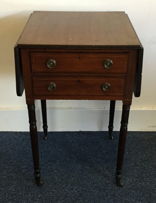 An early Victorian mahogany Pembroke table on four - Image 2 of 2