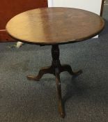 A Georgian mahogany tripod table. Est. £20 - £30.