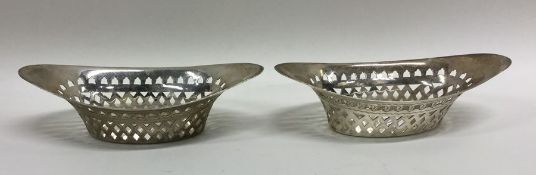A pair of Edwardian silver boat shaped bonbon dish