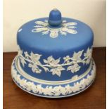 A Wedgwood blue and white cheese dome on stand. Es