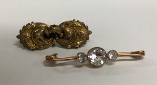 A Victorian gold brooch with rope twist decoration