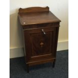 A stylish Edwardian and mahogany inlaid coal box w