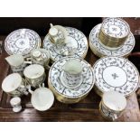 A stylish Hammersley bone china dinner service. Es