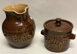 T CHISHOLM of DORKING: A 1970s glazed stoneware po