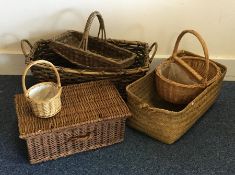 A group of wicker baskets. Est. £20 - £30.
