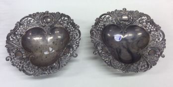 A pair of attractive heart shaped silver bonbon di