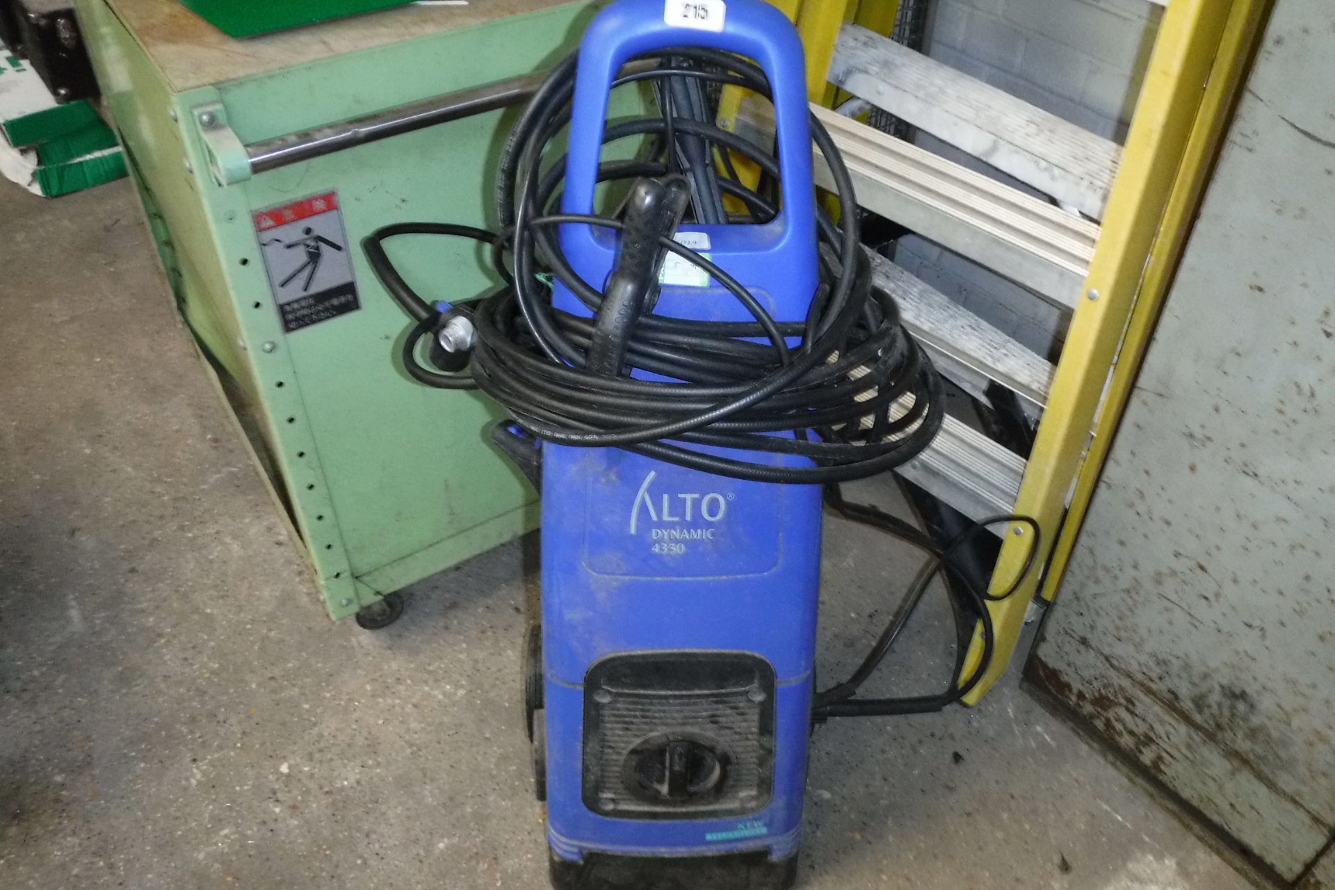 Alto Nilfisk pressure washer with part lance