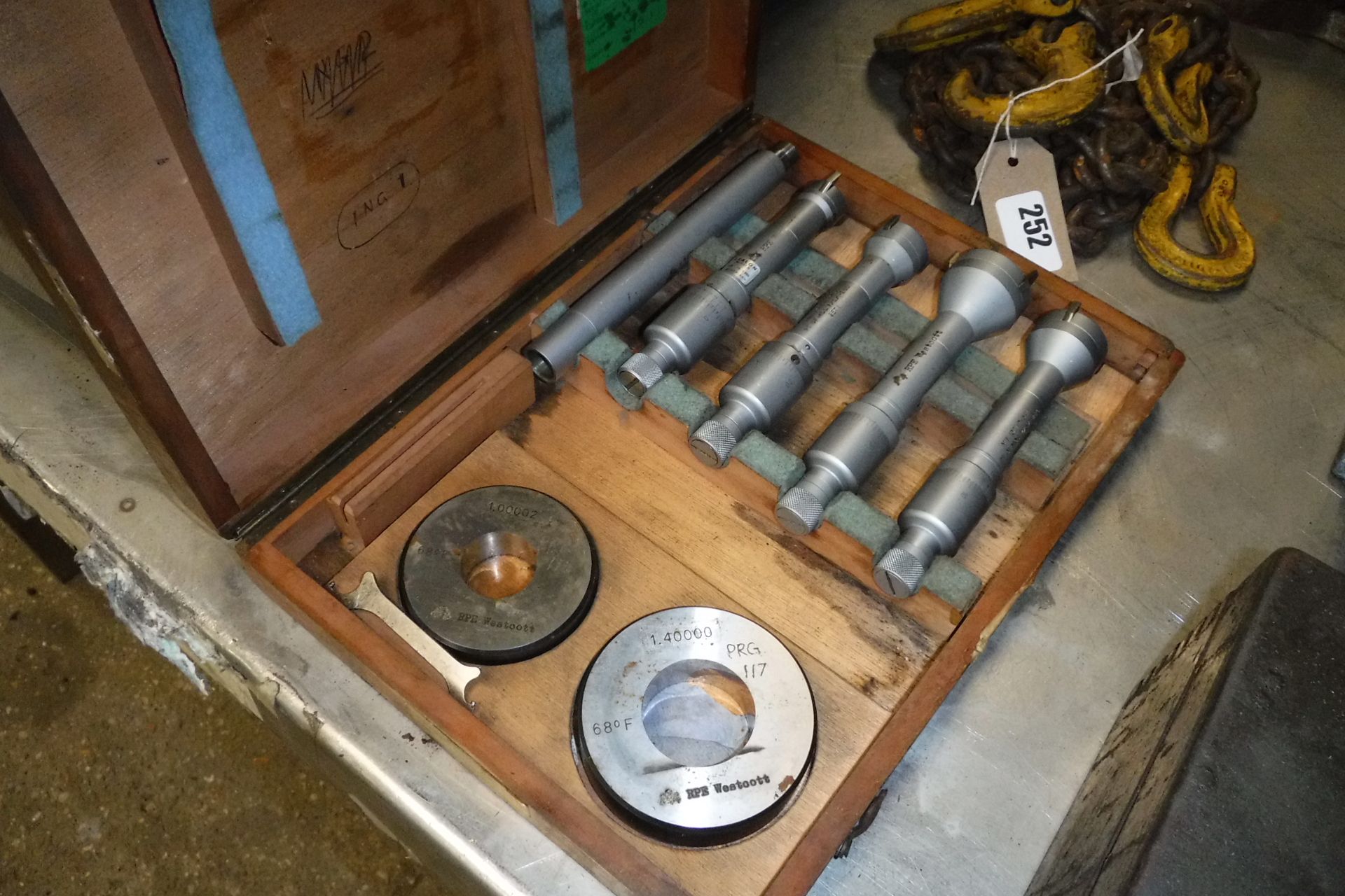 Box of bore hole gauges