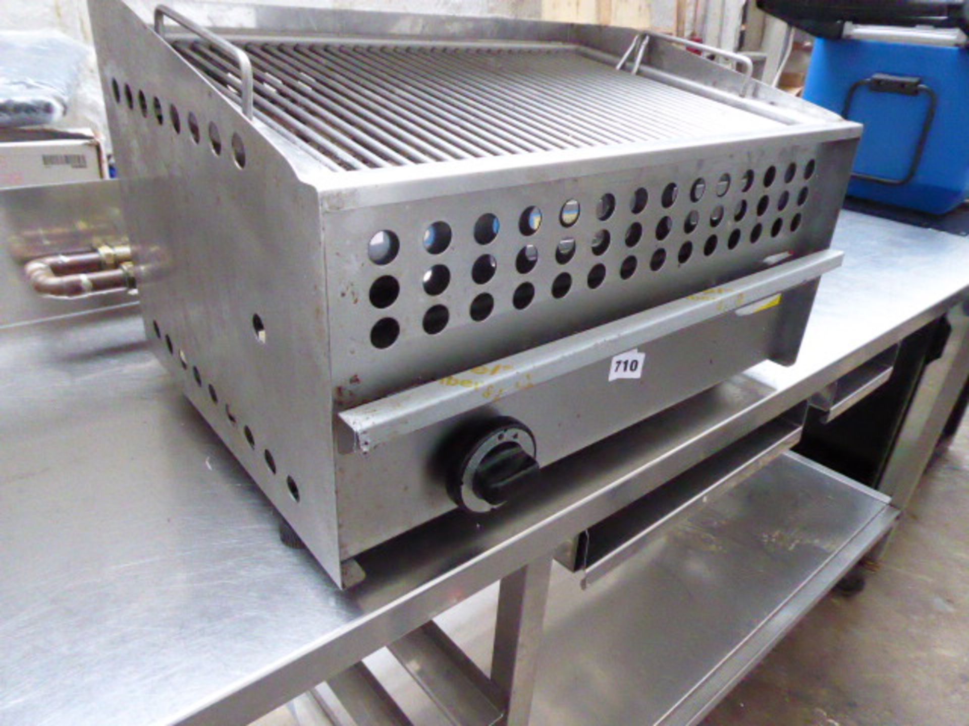 (196) 55cm gas chargrill with lava rocks