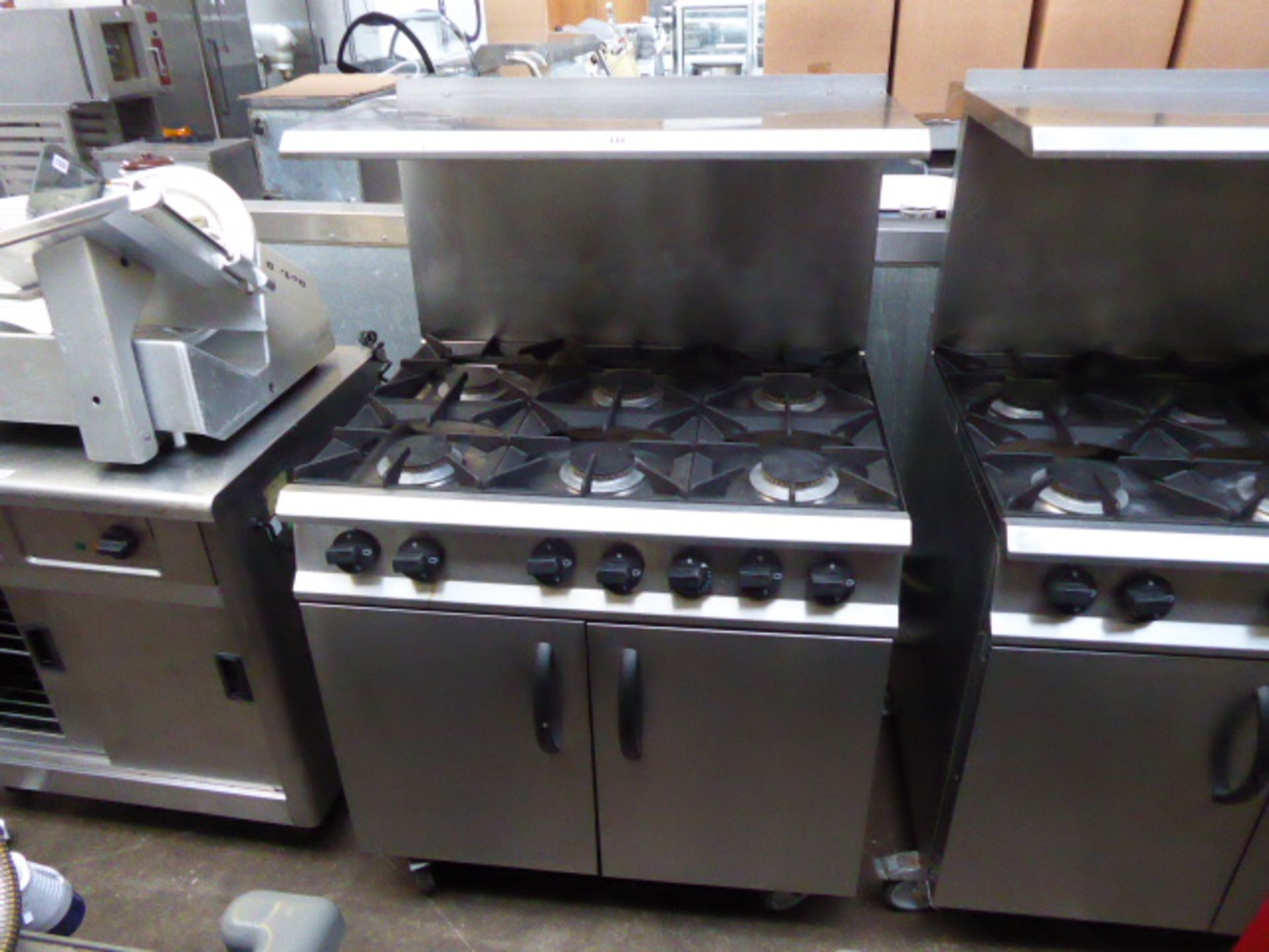 90cm gas Moorwood Vulcan 6 burner cooker with 2 doors under and shelf over on castors