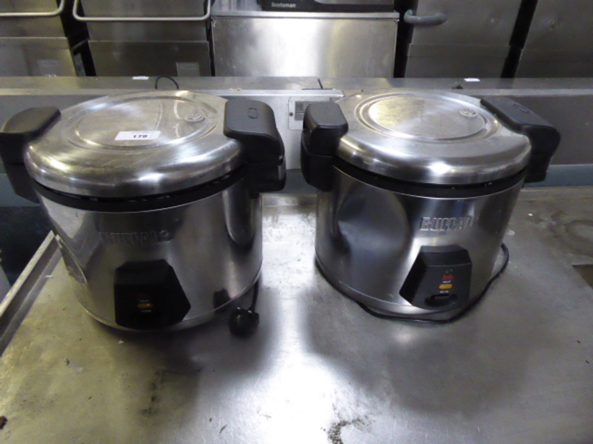 2 Buffalo rice cookers - 53