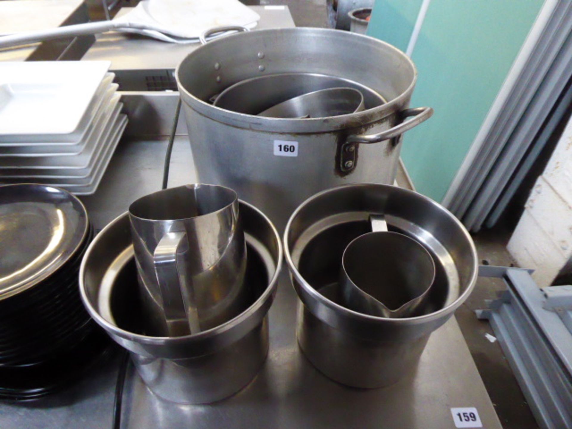 Large aluminium pot, 2 Bain marie pots and stainless steel