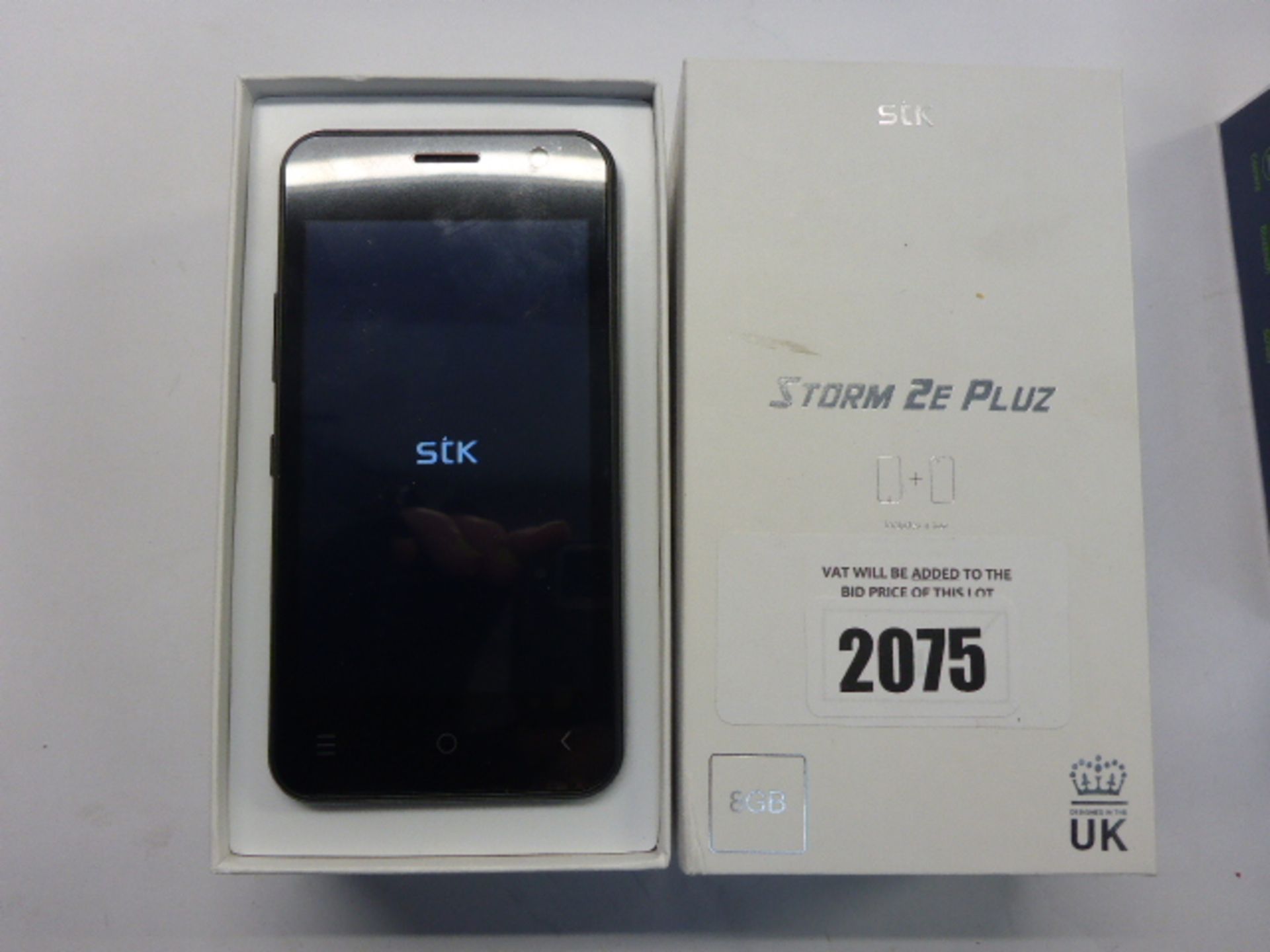 Storm 2E Pluz 8GB android smartphone in box