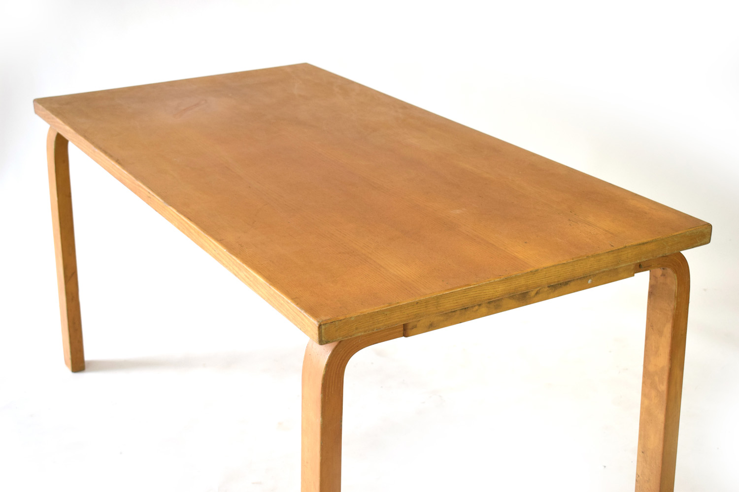 Attributed to Alvar Aalto, an oak and crossbanded dining table on bentwood-to-solid square legs, l. - Image 2 of 20