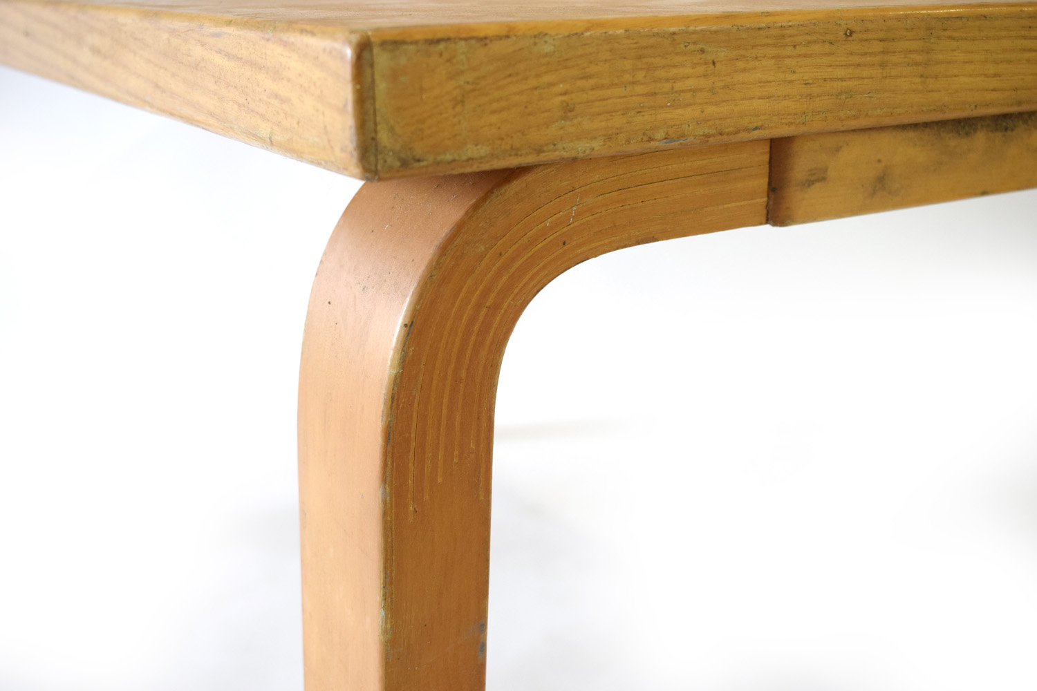 Attributed to Alvar Aalto, an oak and crossbanded dining table on bentwood-to-solid square legs, l. - Image 4 of 20