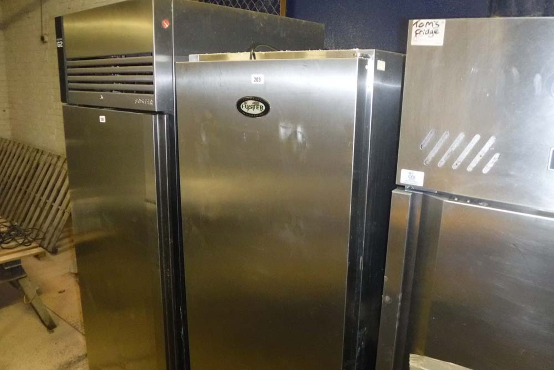 Foster FSL400L single-door fridge (104)