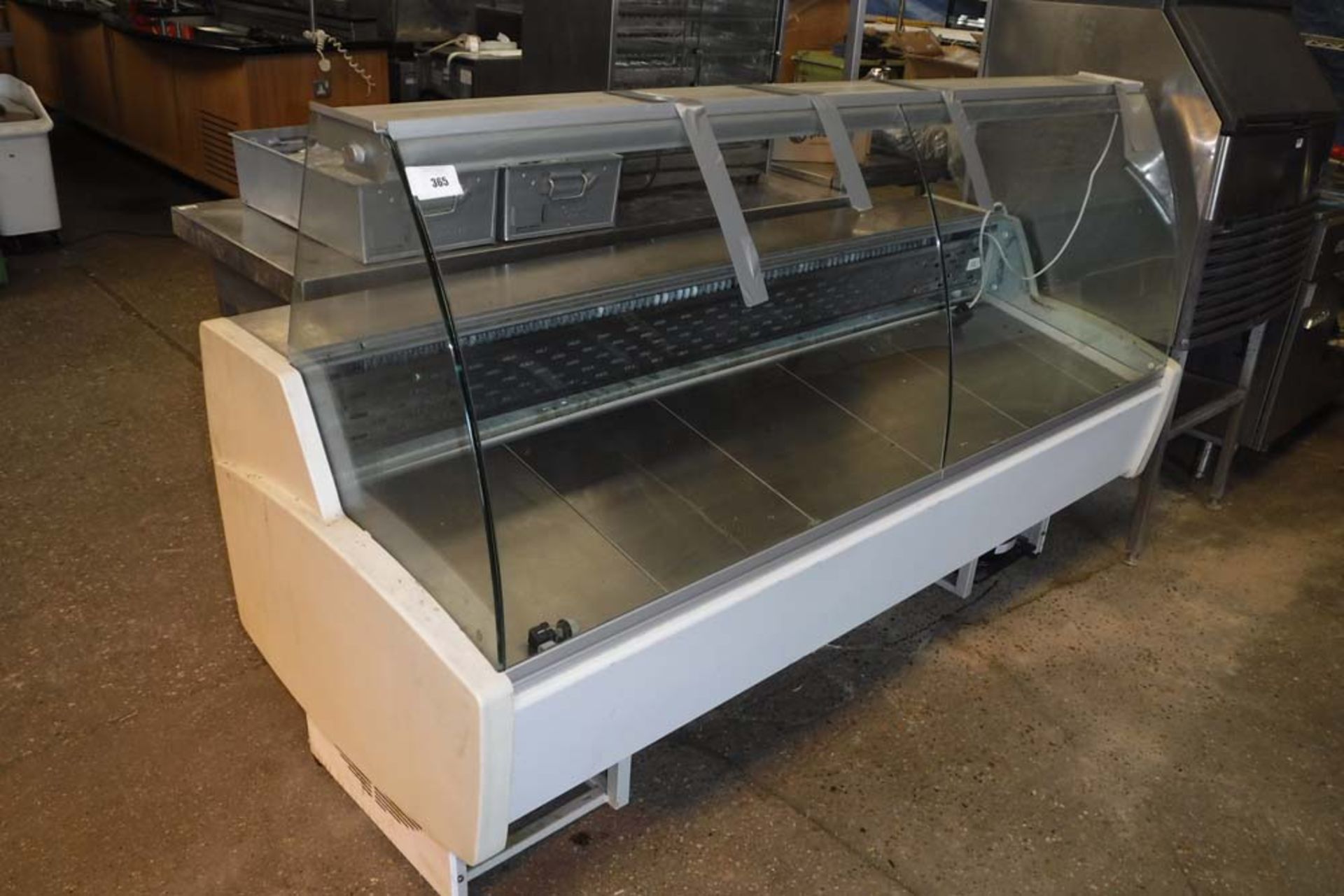 195cm refrigerated deli serve-over counter (94)