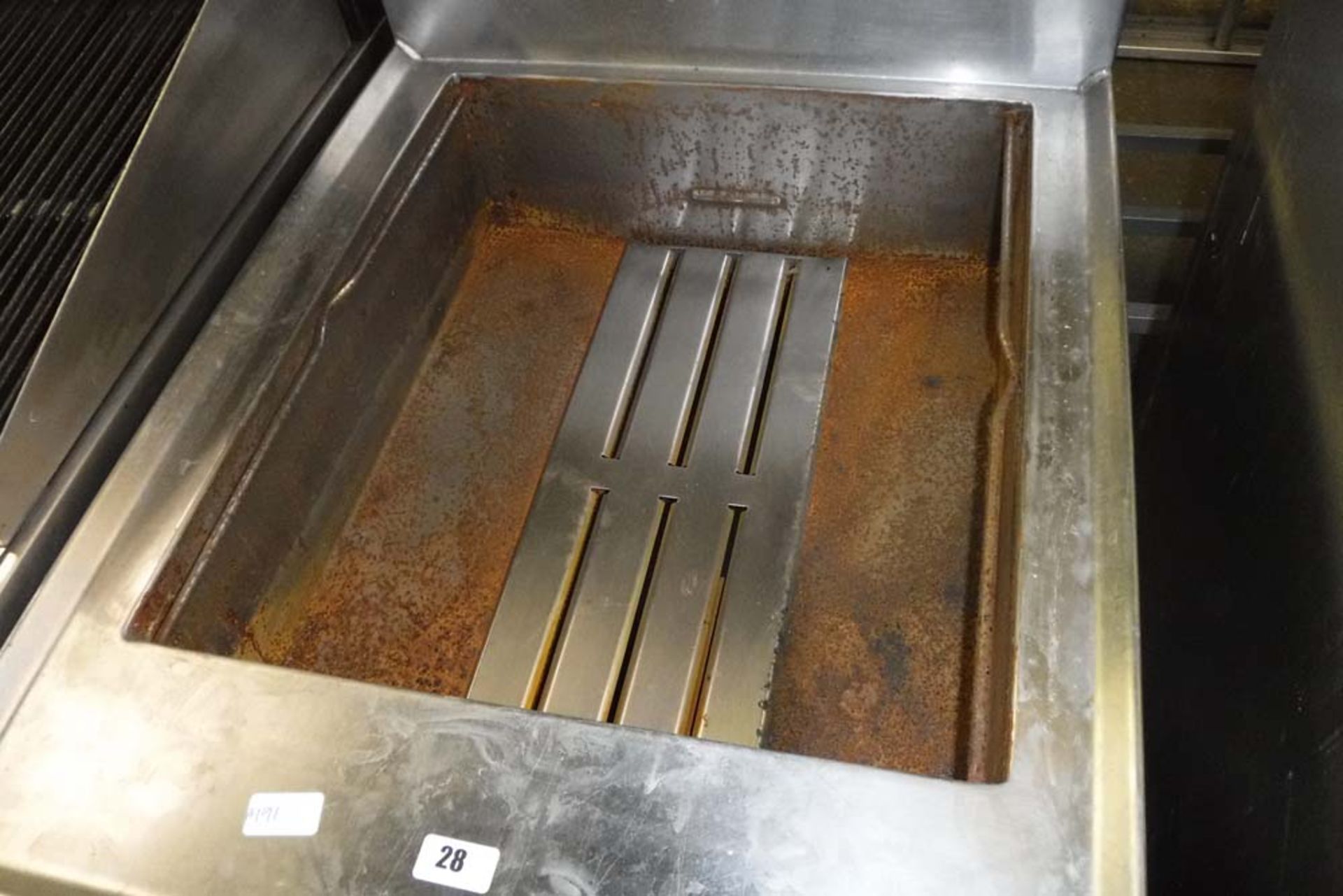 60cm shallow single well gas fryer - Image 2 of 2