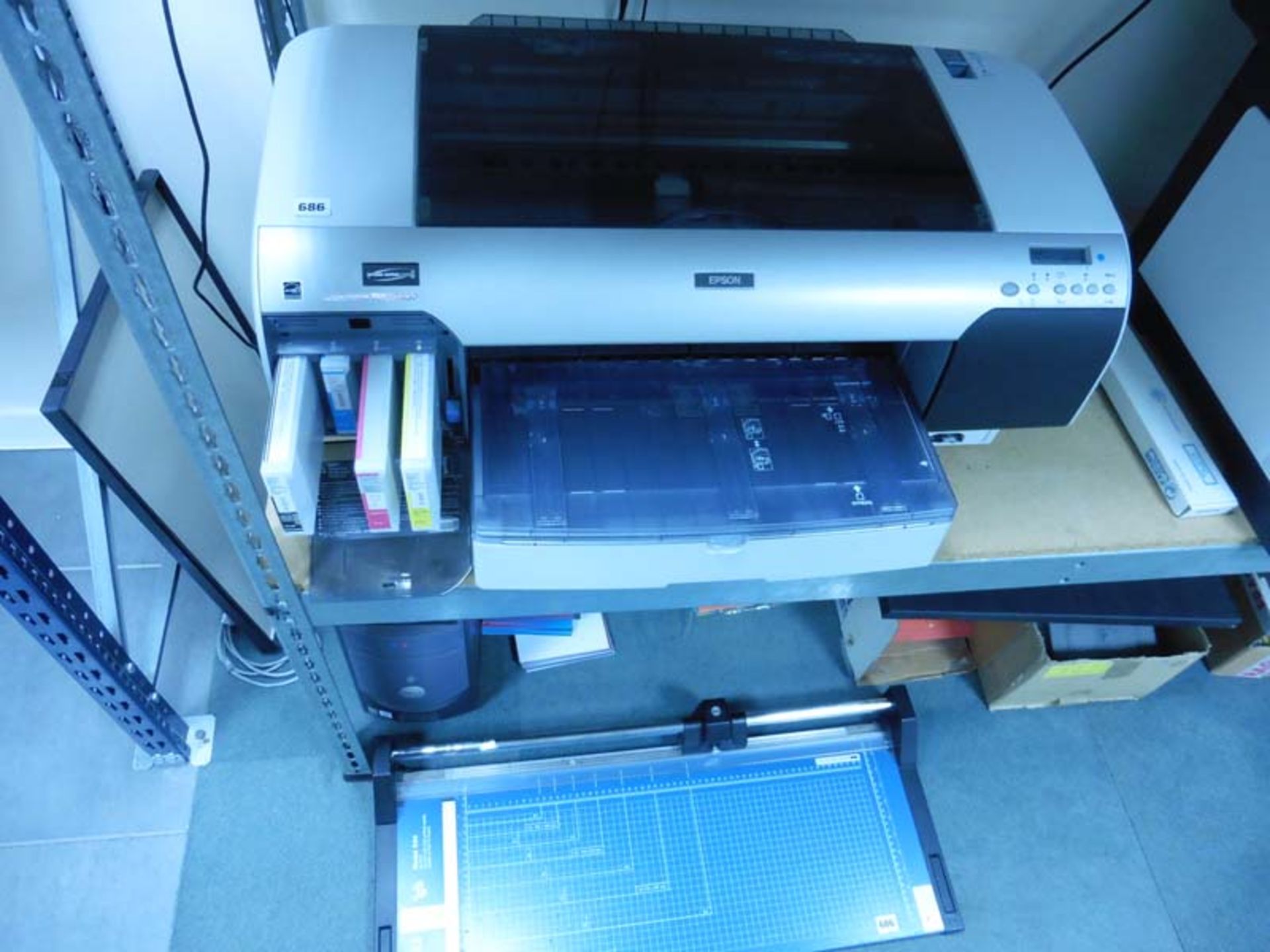 Epson stylus pro 4450 professional printer and a Dahle paper cutter