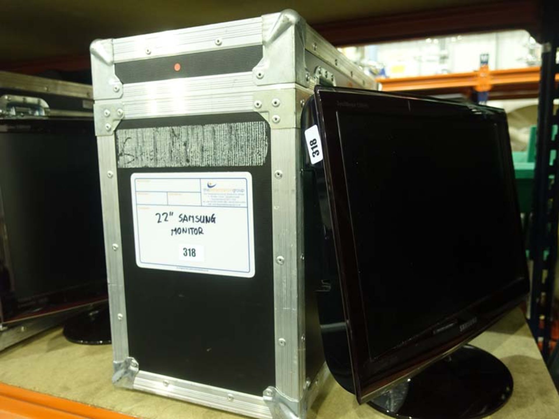 Samsung 22'' TV monitor model T2OHD with freight case