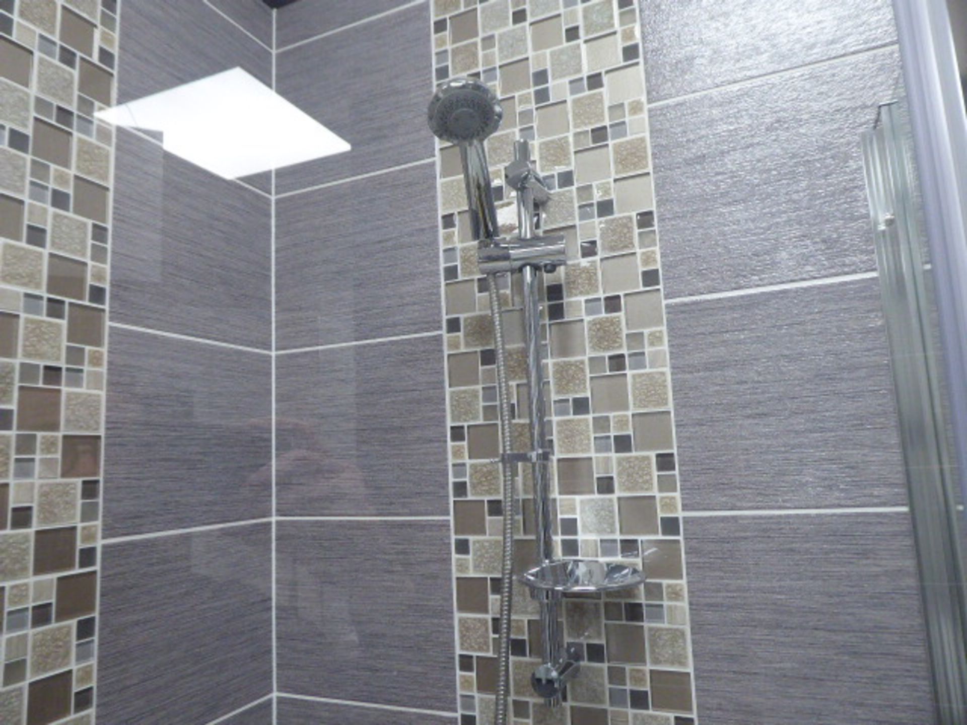 Roca Debba shower room with a corner quadrant shower tray, single door glass shower screen, mixer - Image 6 of 7