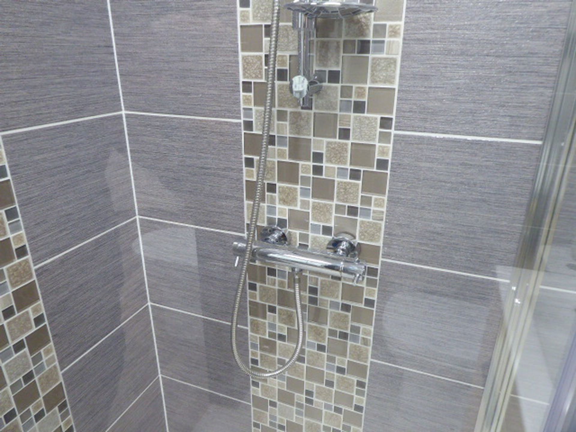 Roca Debba shower room with a corner quadrant shower tray, single door glass shower screen, mixer - Image 7 of 7