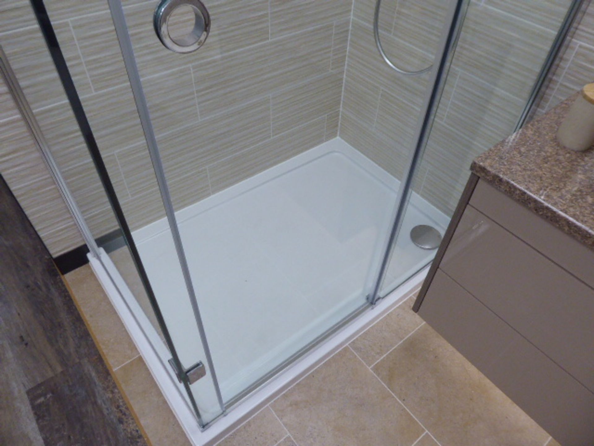 Roca Ev-en-t shower room with rectangular shower tray, glass shower screen and door, mixer shower - Image 6 of 8