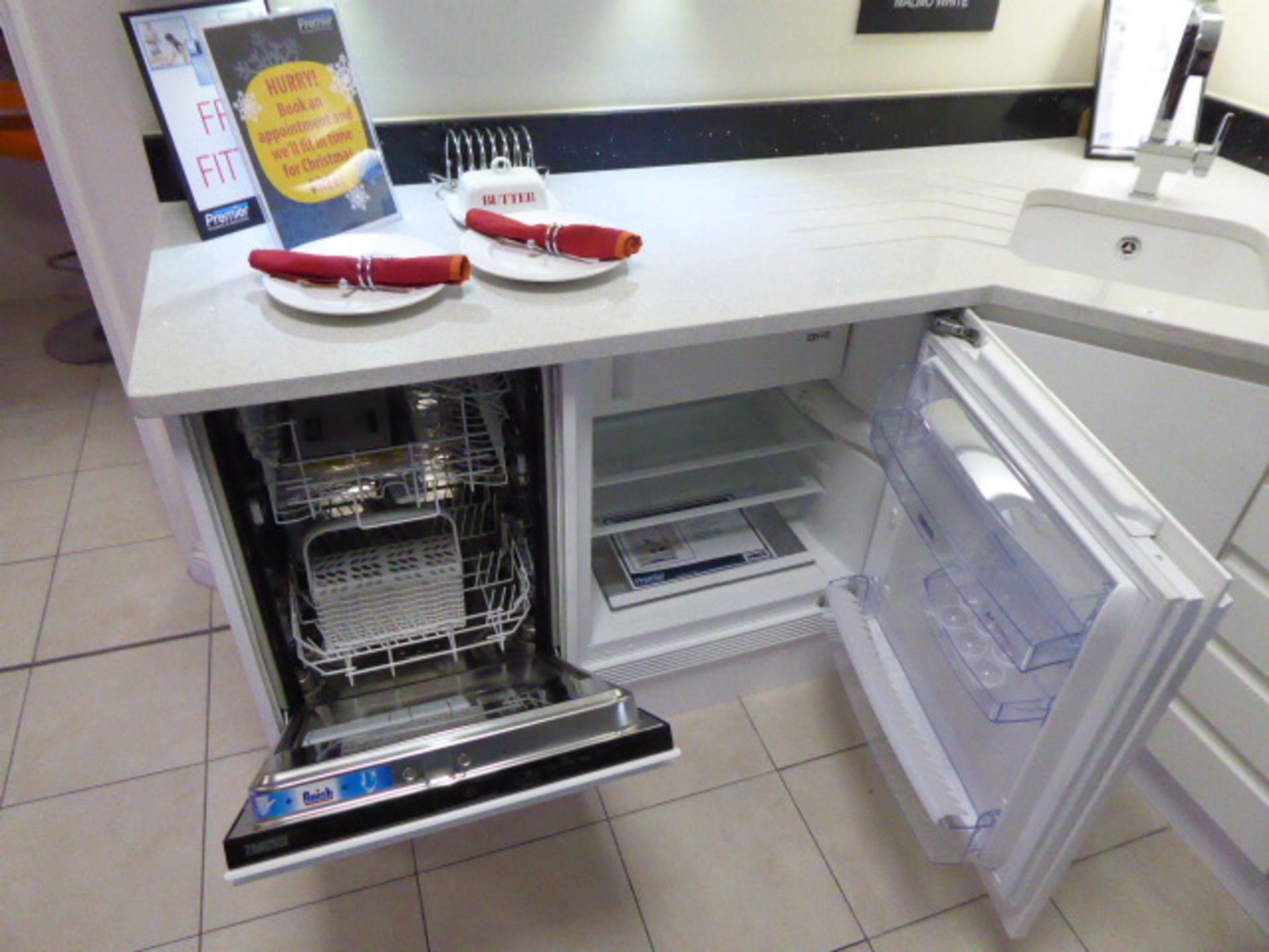 Malmo White kitchen in corner shape with a Technistone starlight white worktop. Max dimensions 200cm - Image 8 of 11