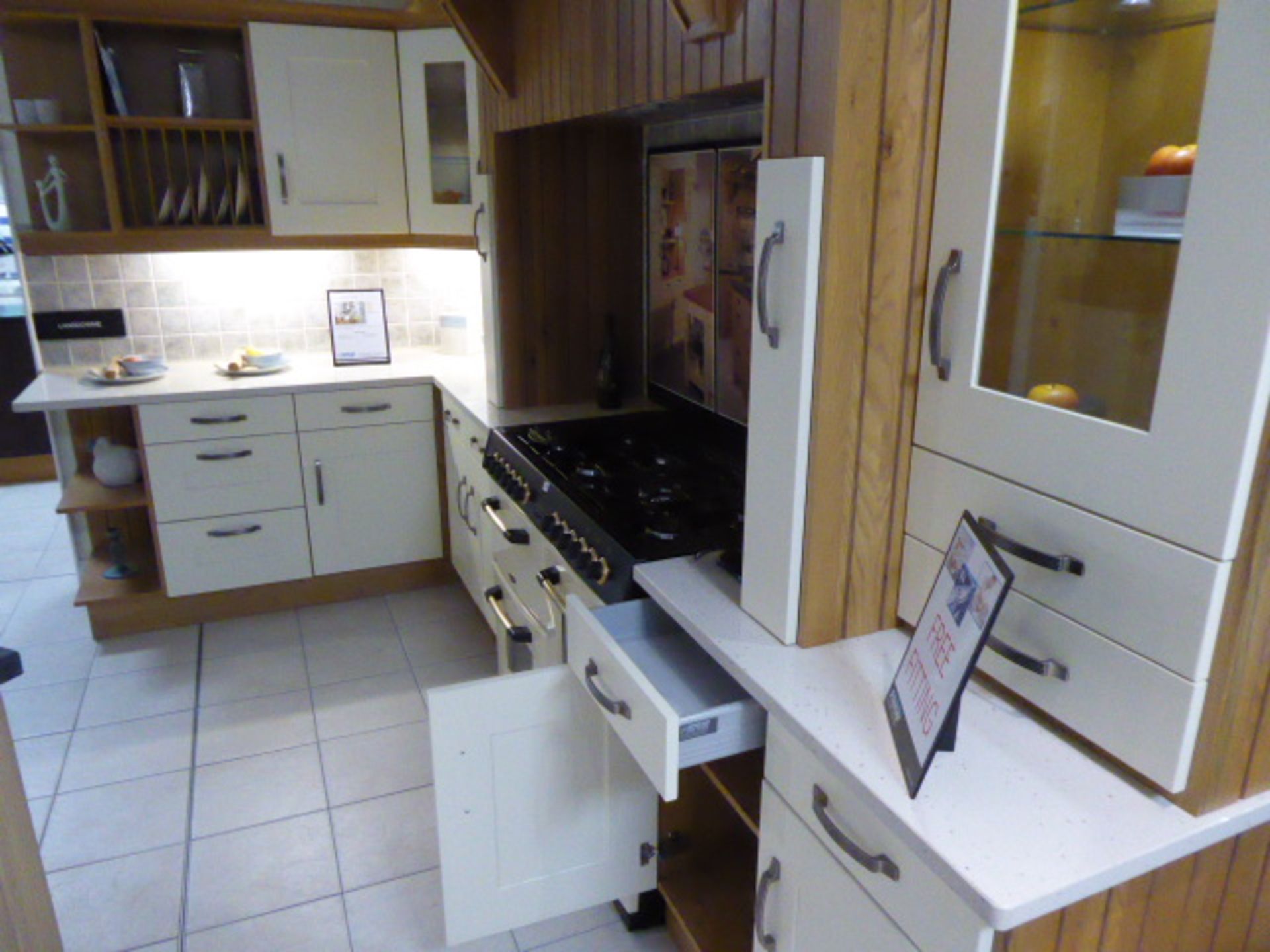 Landsdowne kitchen in L-shape with a composite stone worktop in cream. Max dimension 350cm by 195cm. - Image 7 of 9