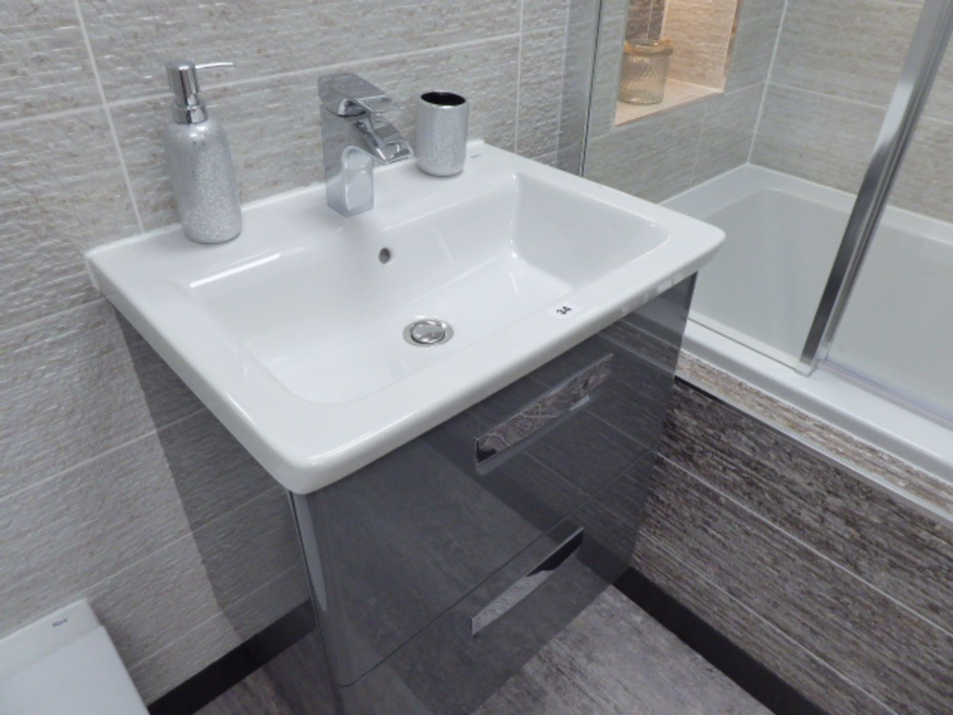 Roca The Gap bathroom comprising of bath with built in bath filler and tap set, shower screen and - Image 3 of 7