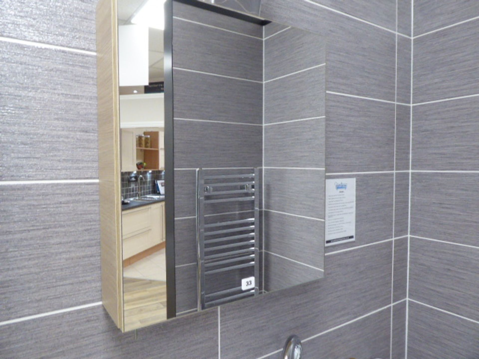 Roca Debba shower room with a corner quadrant shower tray, single door glass shower screen, mixer - Image 3 of 7