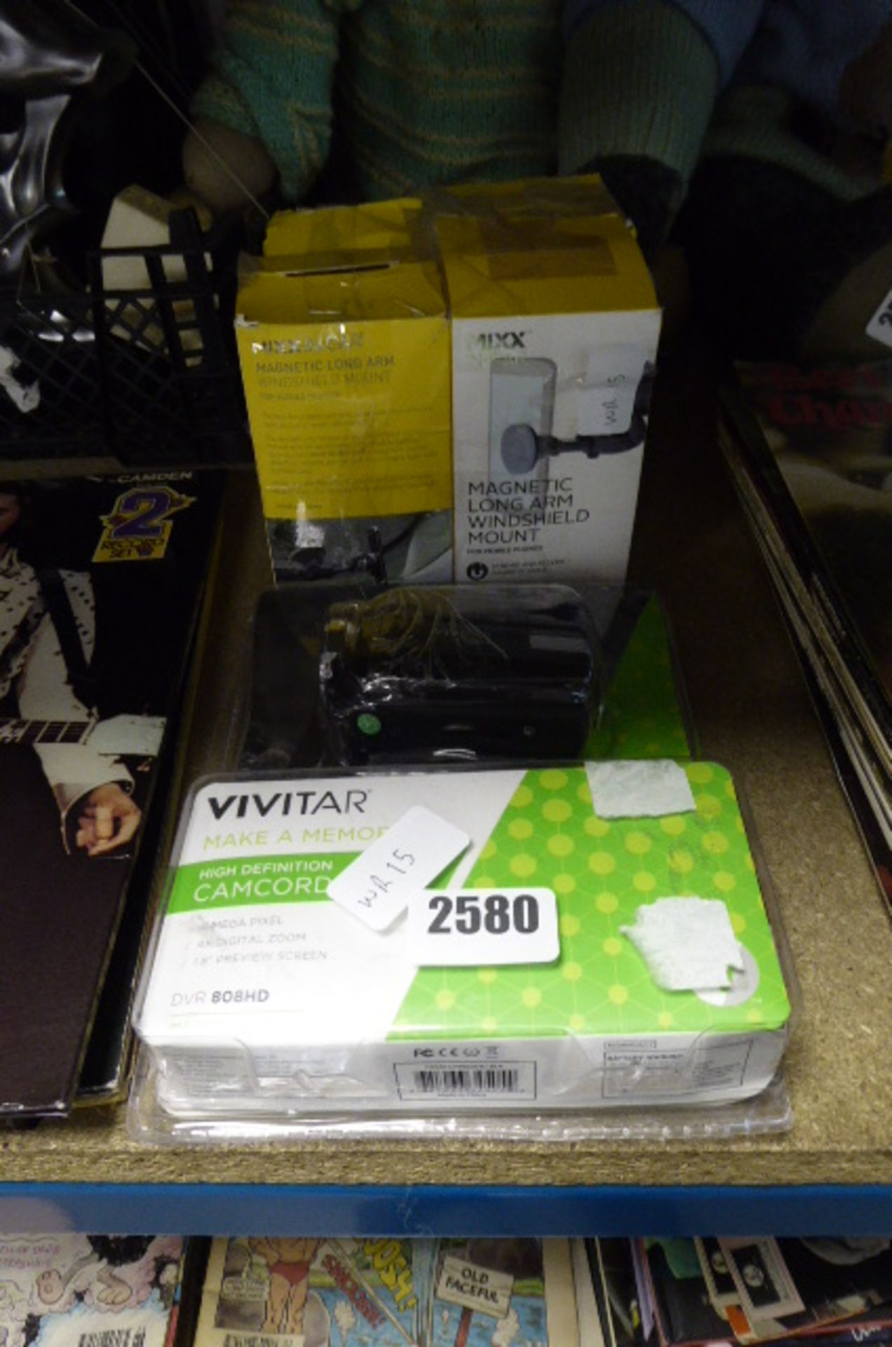 Long arm magnetic windshield mounts and Vivitar digital camera