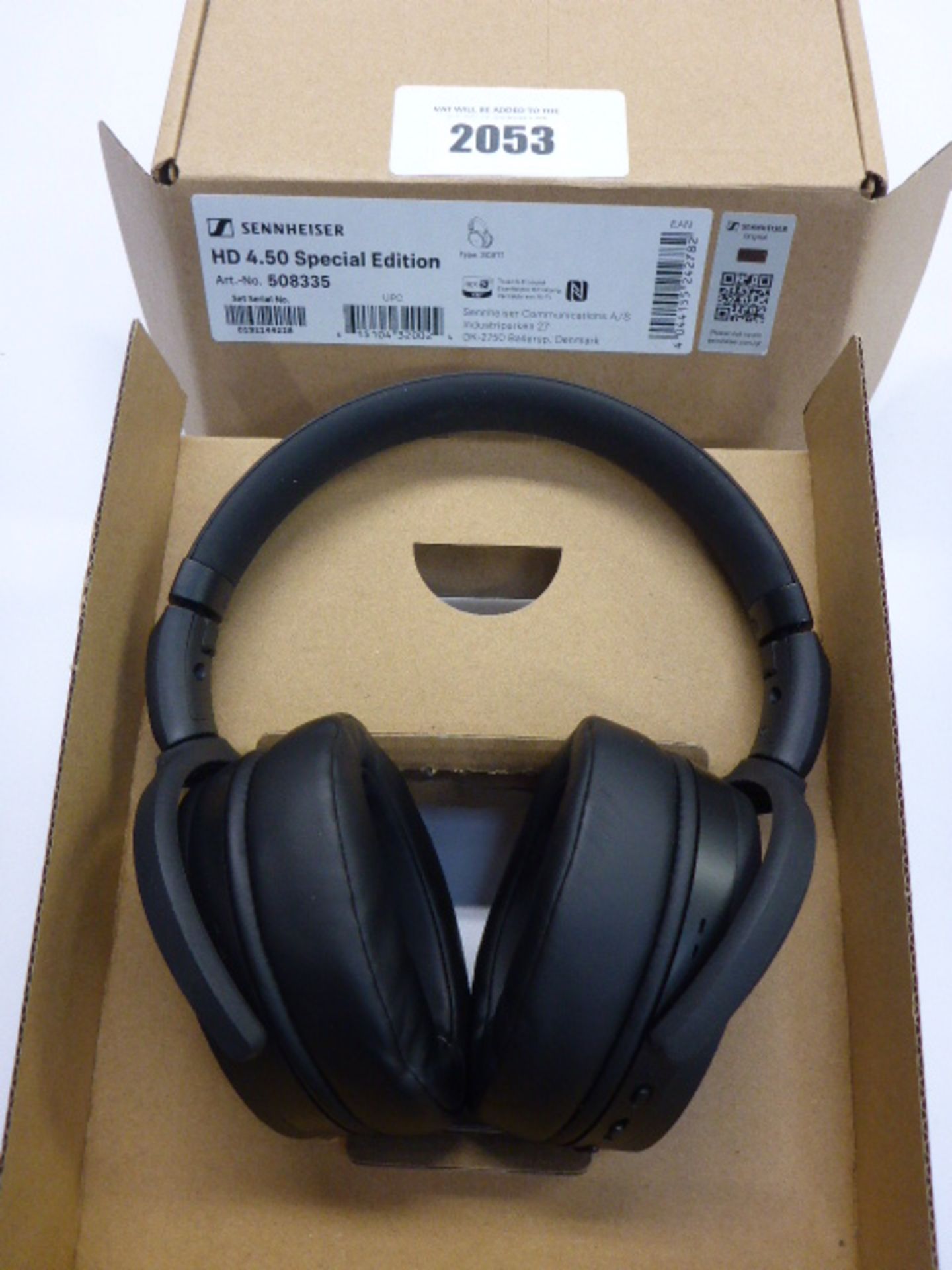 SennHeiser HD 4.50 Headphones.