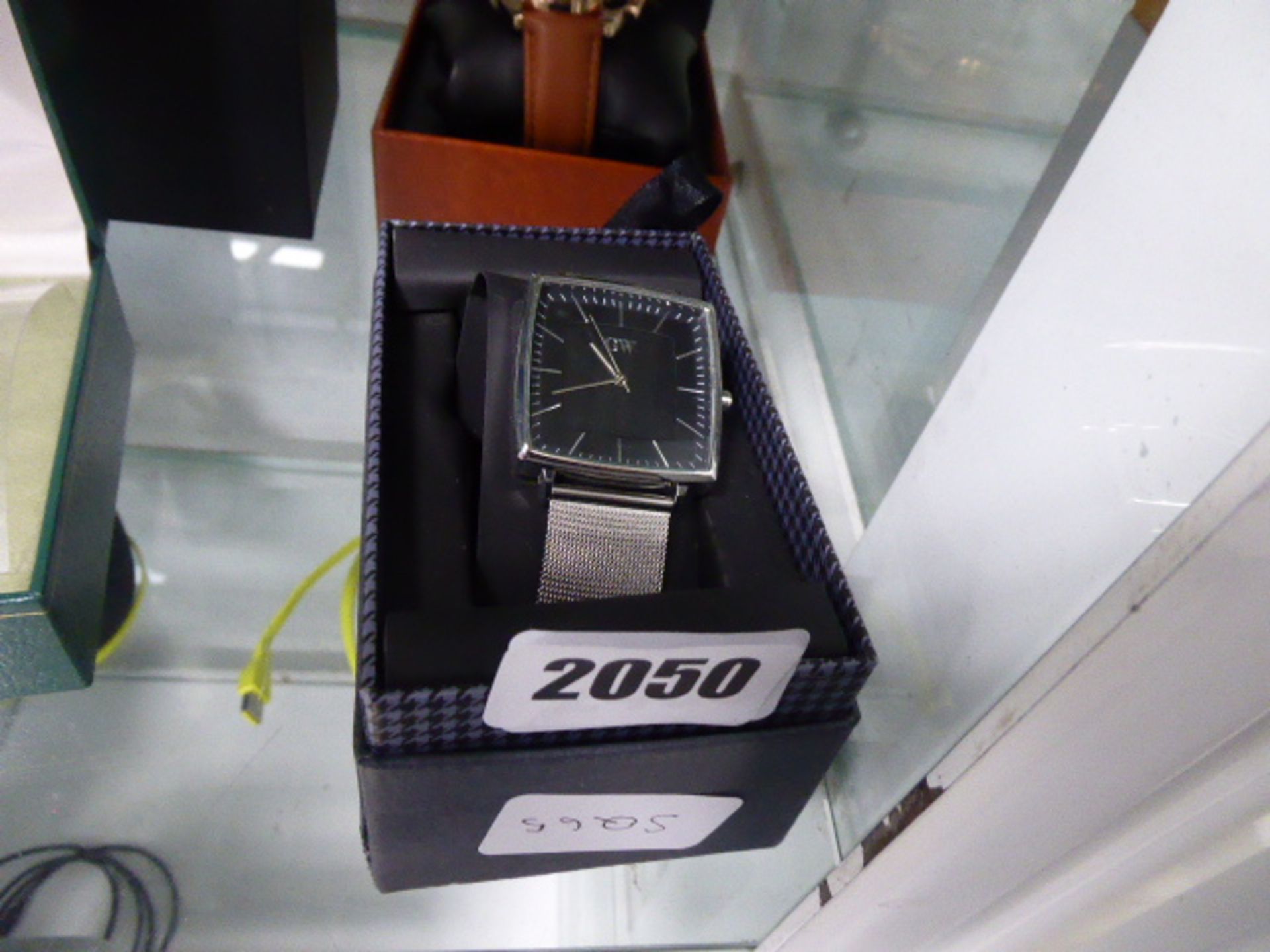 2409 GW wristwatch in box