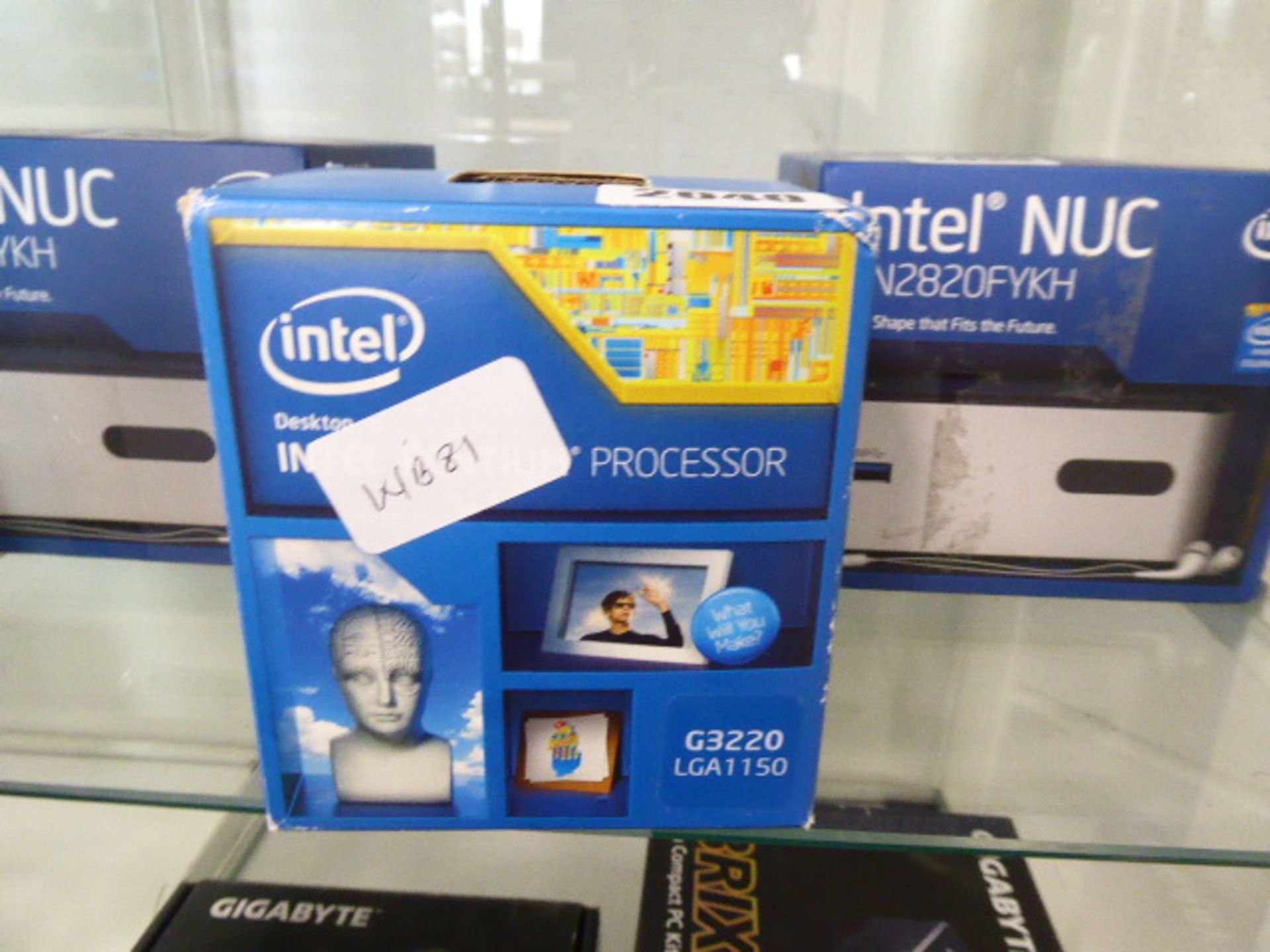 Intel Pentium G3220 processor in box