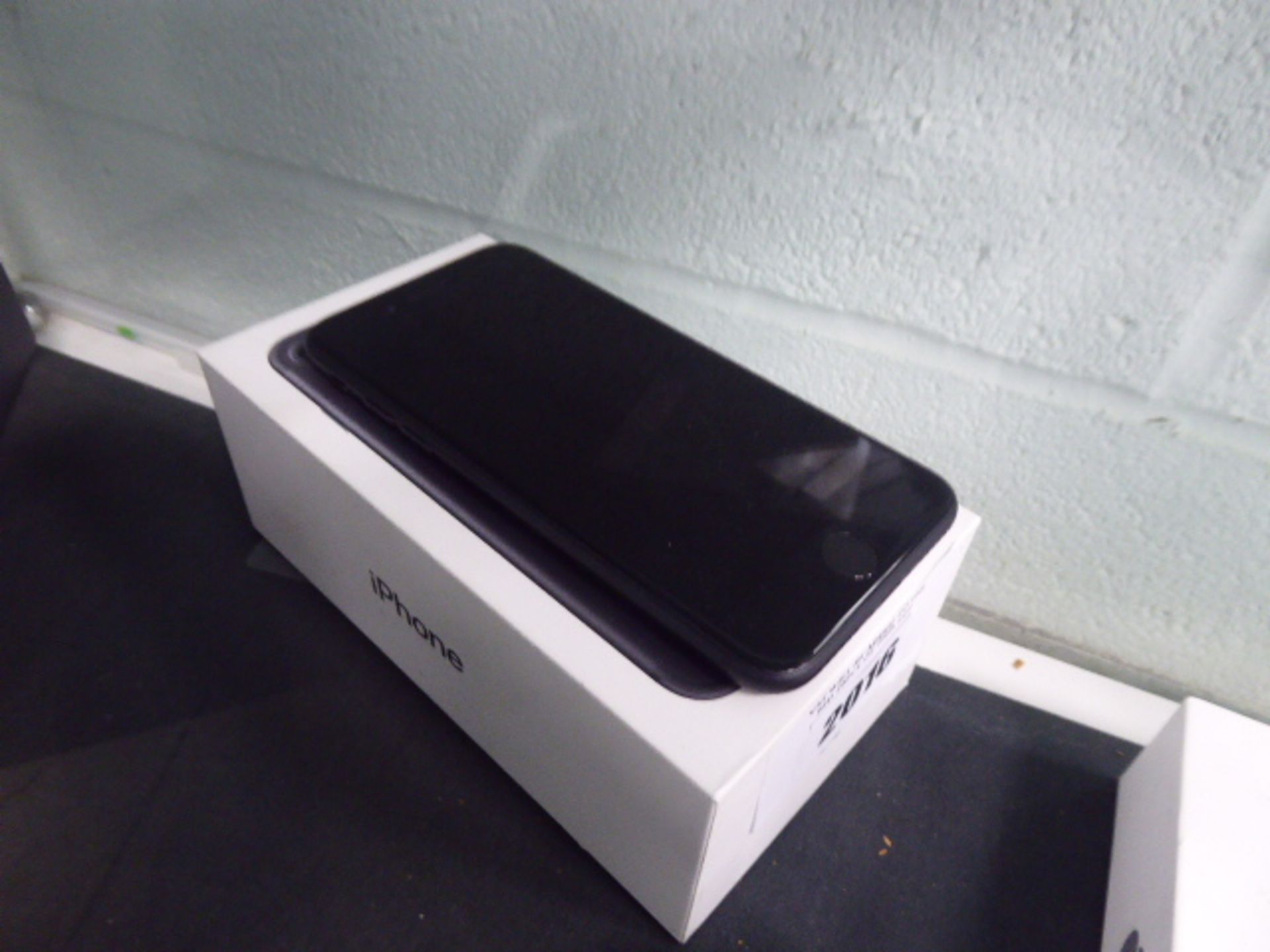 Apple I phone 7 in black, 128GB model, with box