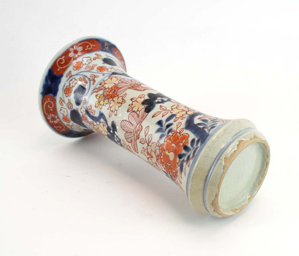 A late 17th/early 18th century Japanese vase of flared cylindrical form decorated with a garden - Image 6 of 6