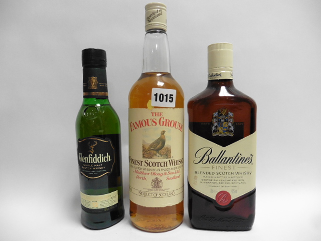 2 1/2 bottles, 1x The Famous Grouse Scotch Whisky 40% 75cl,