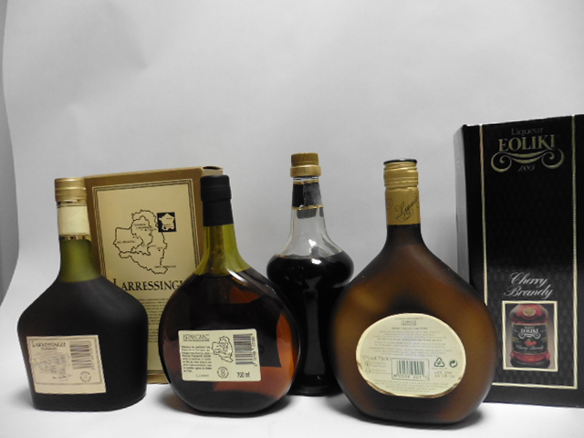 4 bottles, 1x Larressingle Napoleon Grand Reserve Armagnac with box 40% 70cl, - Image 2 of 2