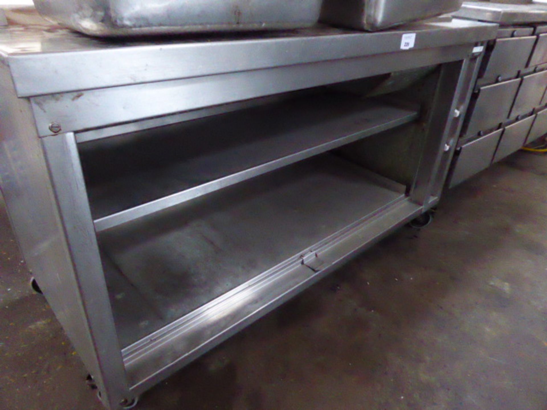 160cm mobile chef's pass no doors, 2 shelves - Image 2 of 3