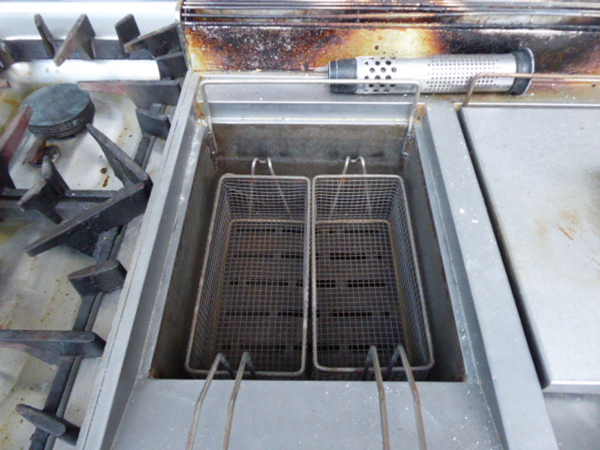 70cm gas Falcon 350 2-tank fryer with baskets - Image 2 of 2